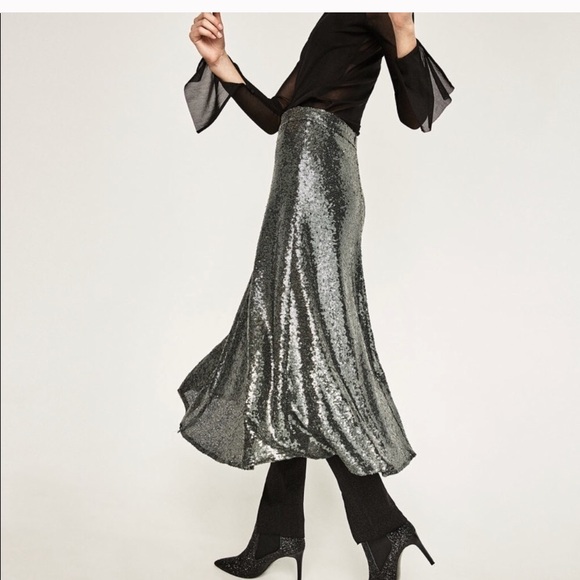 LAST CALL Zara Silver Sequin Midi Skirt - Picture 3 of 5